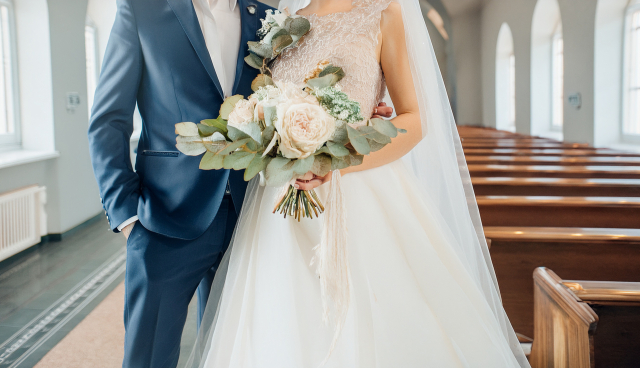 初めて付き合う人との結婚はあり？