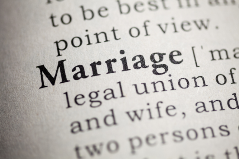 男性の「結婚適齢期」はいつ？