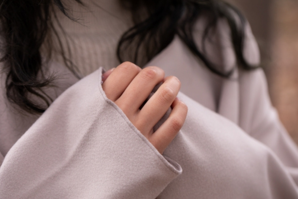 片思いを諦めるのは難しい？諦められない理由と心理