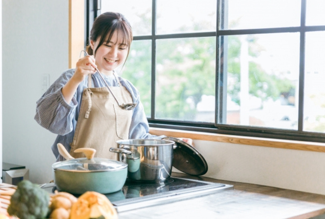 家庭的とは？男性が考える家庭的な女性の特徴・婚活での活かし方