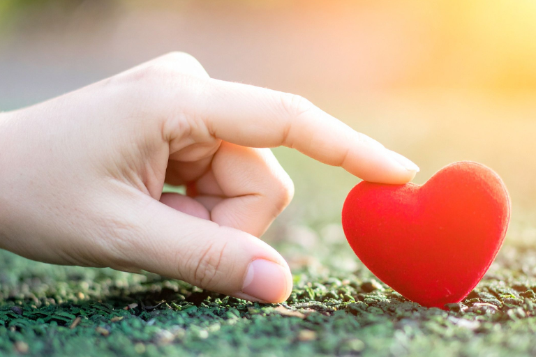 共依存恋愛から抜け出す方法【幸せな関係に変わる5ステップ】