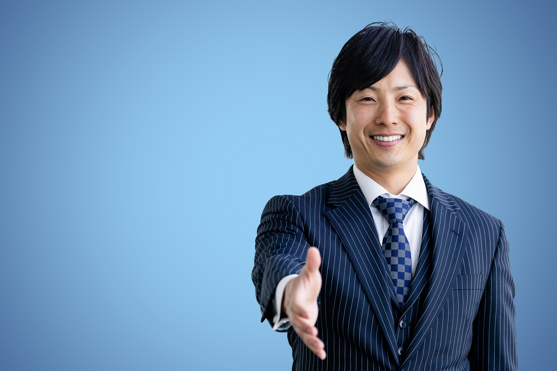 年収450万以上の男性と出会う方法