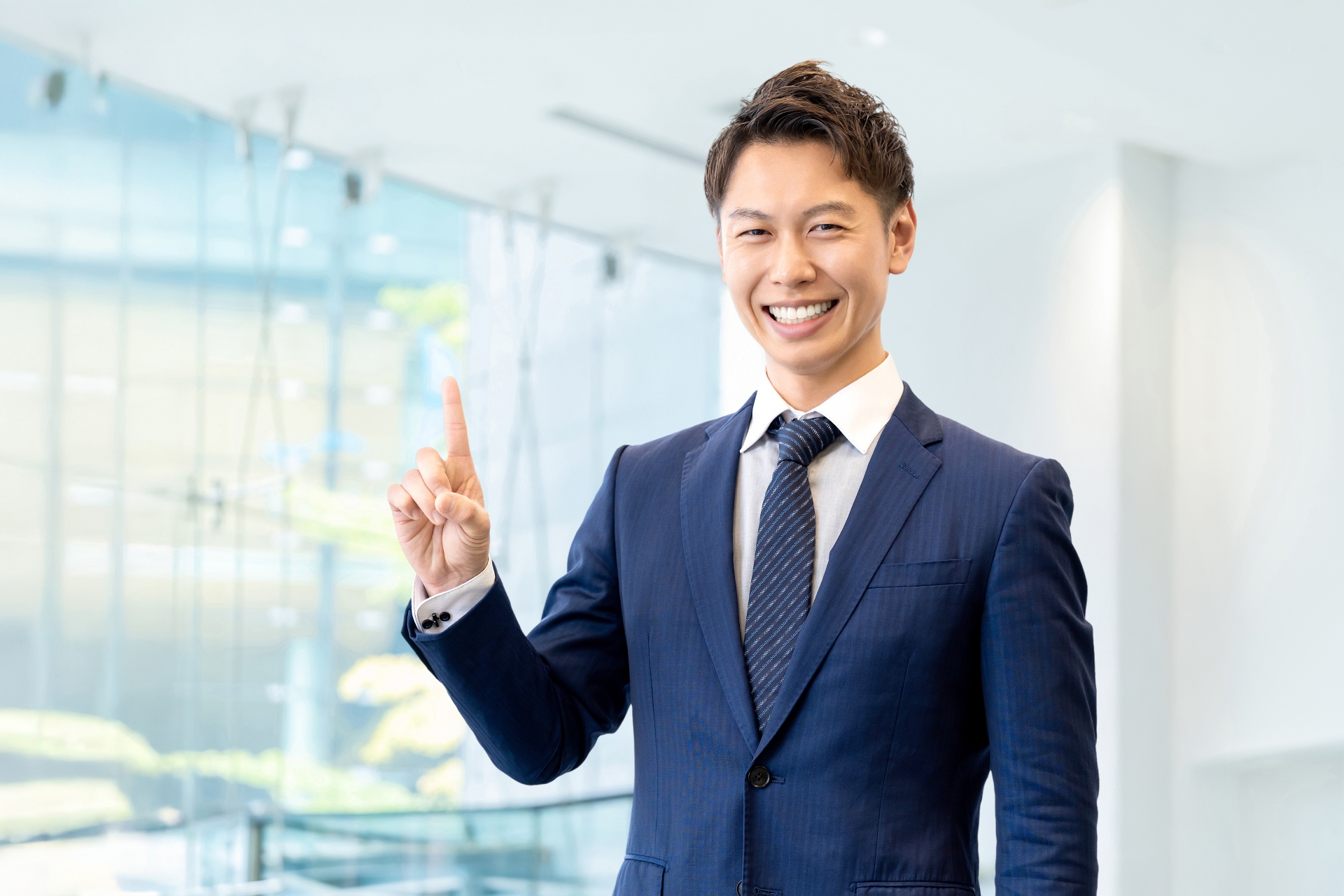 年収450万円以上を稼ぐ男性の職業例