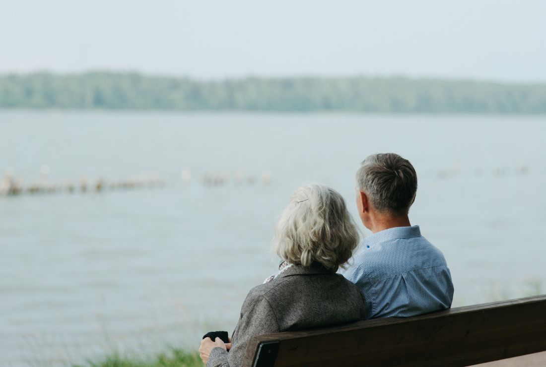 60歳男性が安心して出会える場はどこ？