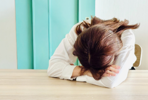 恋愛における嫉妬とは？定義と心理を理解しよう！嫉妬したときの対処法も