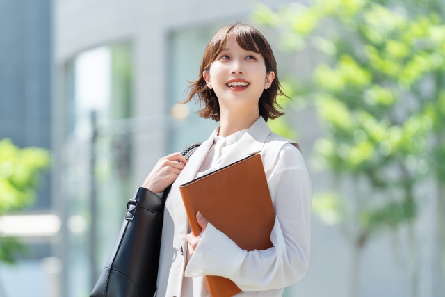 すぐに彼氏ができる女性に共通する特徴