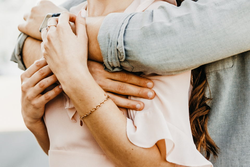 忙しい男性と幸せになるために知っておきたい結婚視点