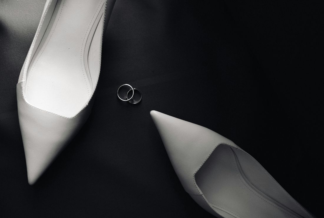 【見極め方】不倫に走りやすい女性の行動的特徴