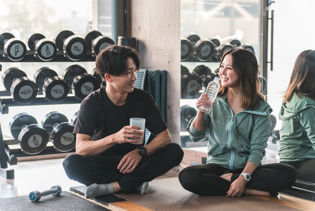 スポーツジムで出会いはある？きっかけづくりのコツとジムで出会いを探すメリット・デメリット