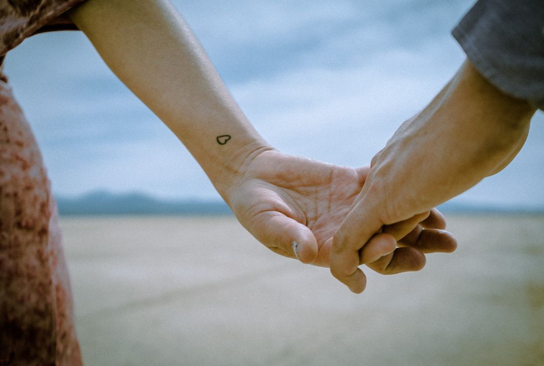 独占欲とは？独占欲が強い人の特徴と心理、上手な付き合い方を解説