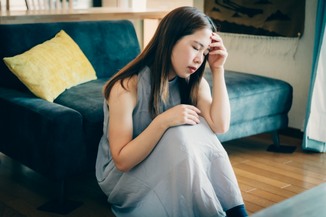 嫉妬心が限界？終わらせたほうがいい職場恋愛の見極め方