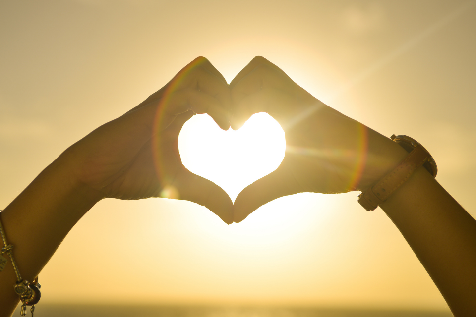 人たらしの恋愛傾向【モテるけど楽とは限らない？】