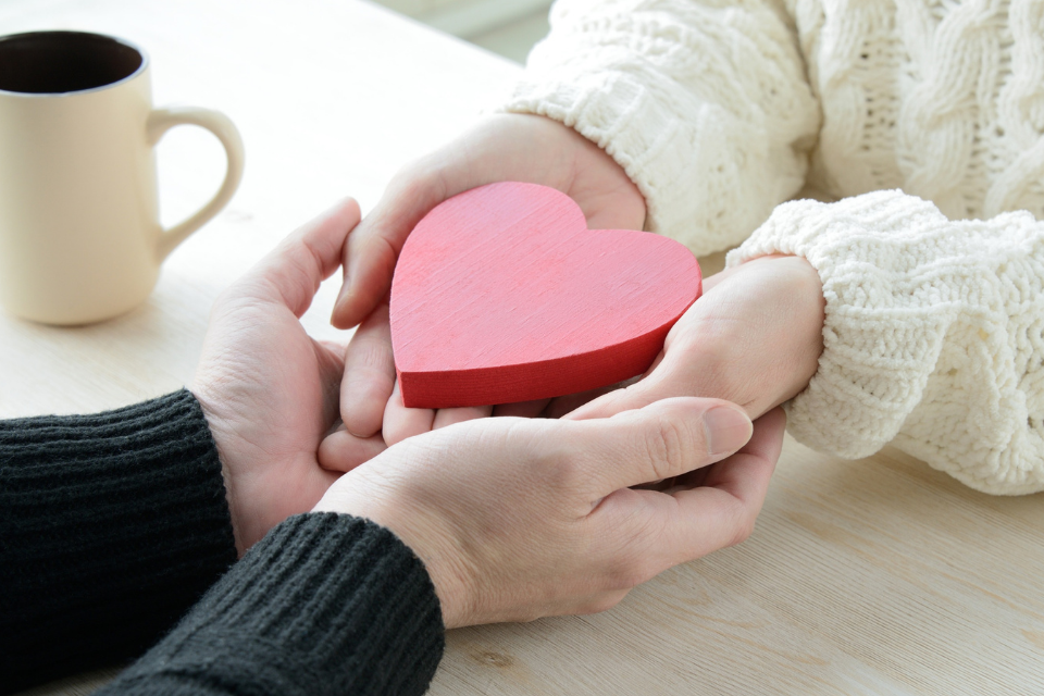 男女で違う？「どこからが浮気だと思うのか」