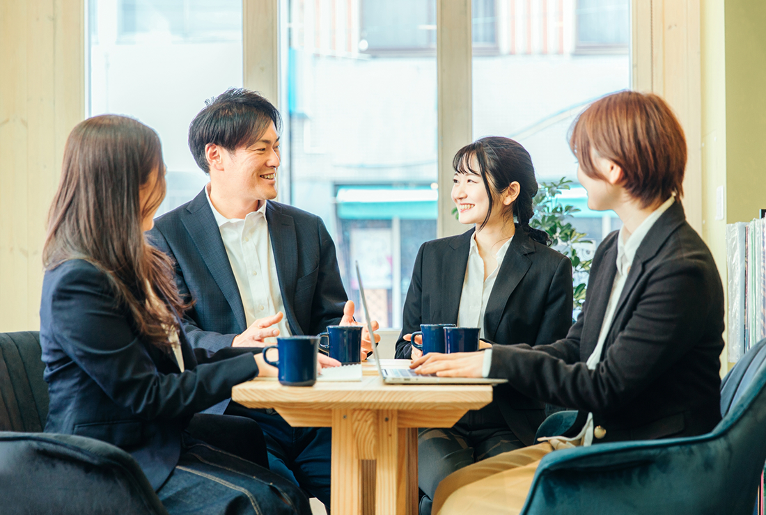 【婚活のプロがお悩みに回答】人に好かれる話し方のテクニック8選と好かれる人の口癖リスト