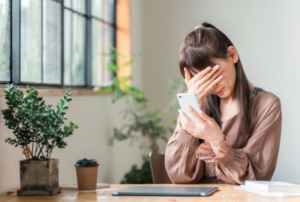 承認欲求とは？強い人の特徴や原因、自分らしく婚活するコントロール術