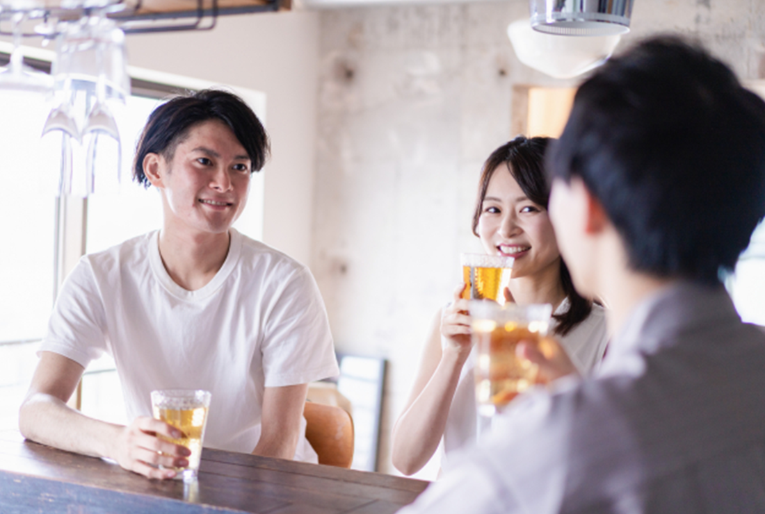 友達の紹介で付き合う方法| 出会いのメリット・デメリットやスマートな頼み方を解説