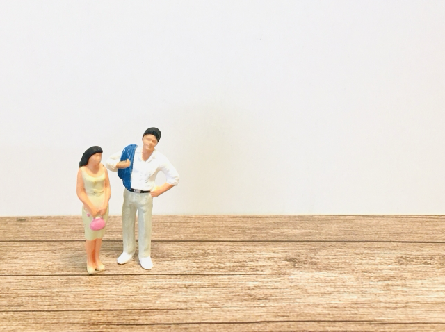 なぜ距離感がバグる？「馴れ馴れしい人」に共通する4つの心理と特徴