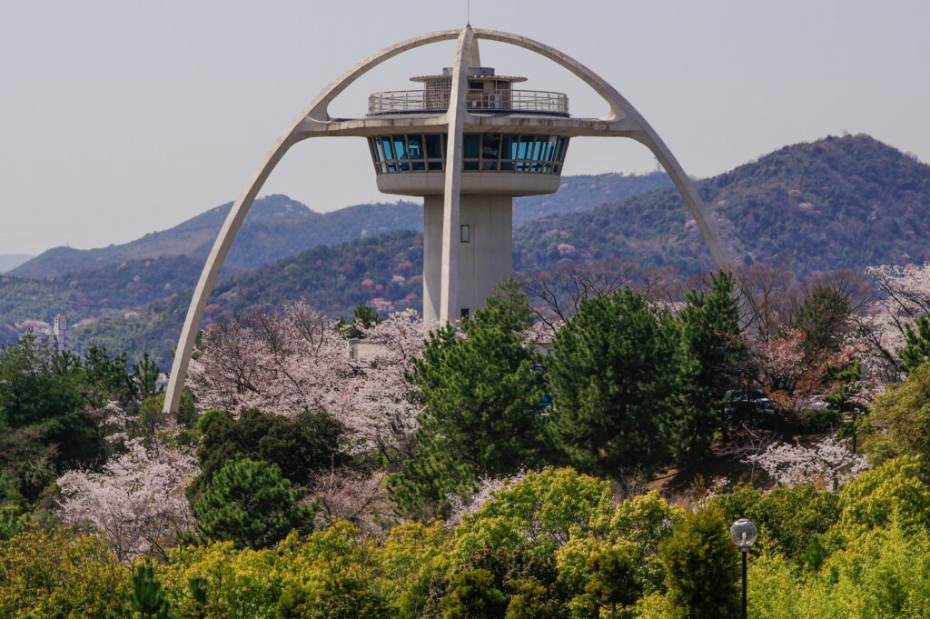 手柄山中央公園 