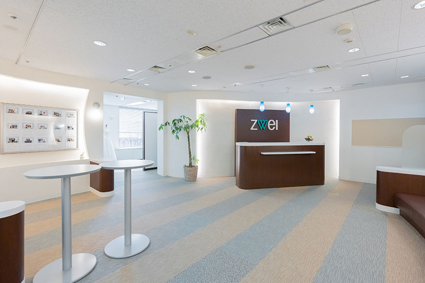 ツヴァイ日比谷店のエントランス2