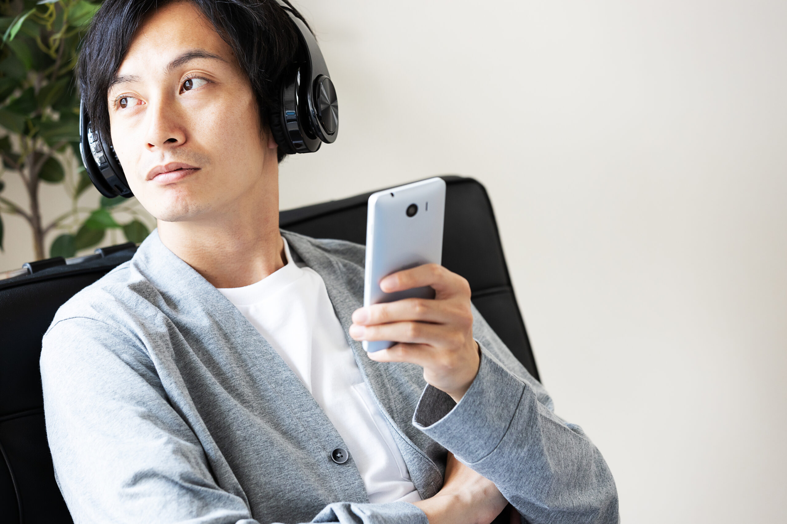 男性が結婚にメリットなしと感じる理由は 独身者の割合とメリット デメリット 婚活するなら結婚相談所のツヴァイ Zwei