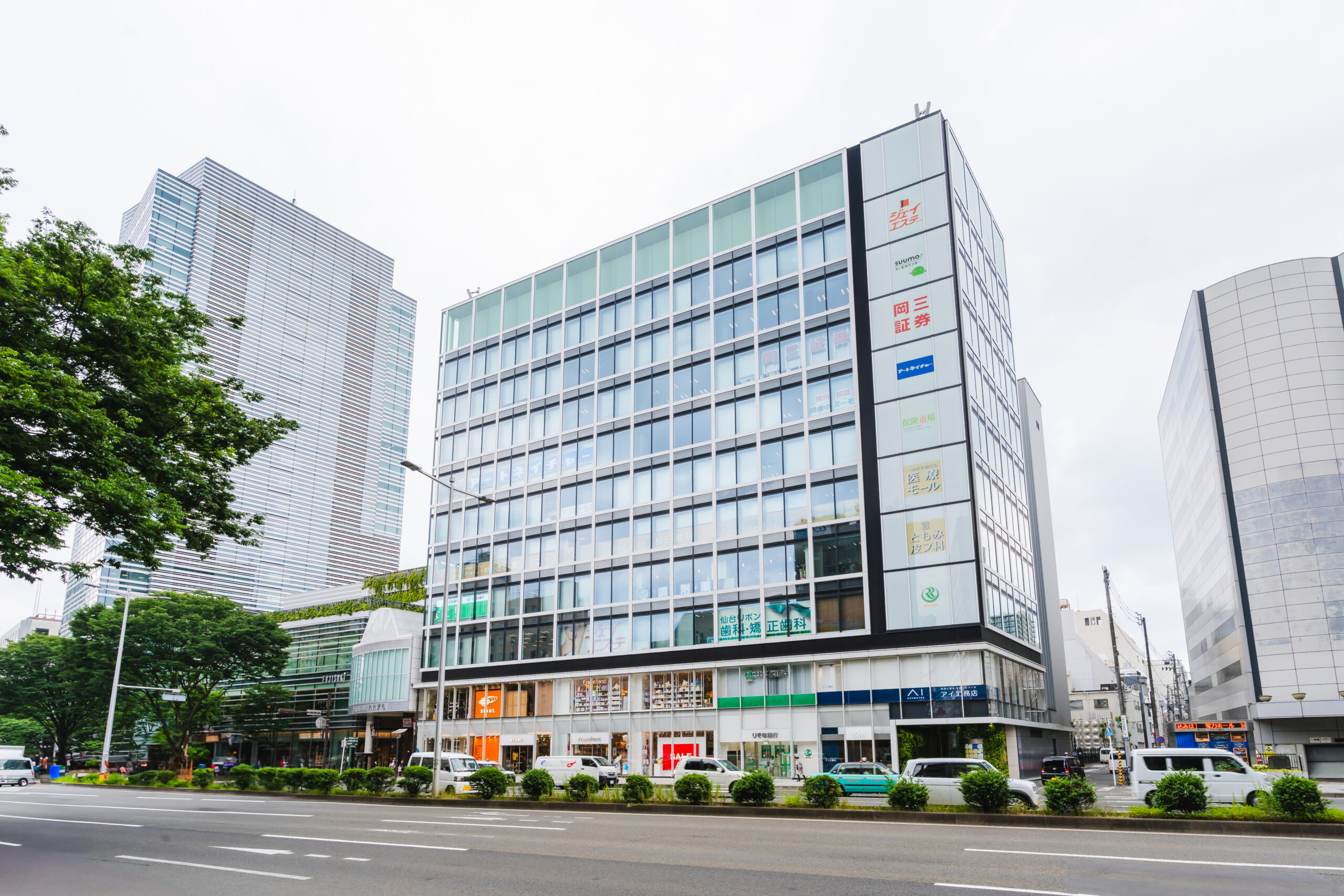 ツヴァイ仙台店の外観