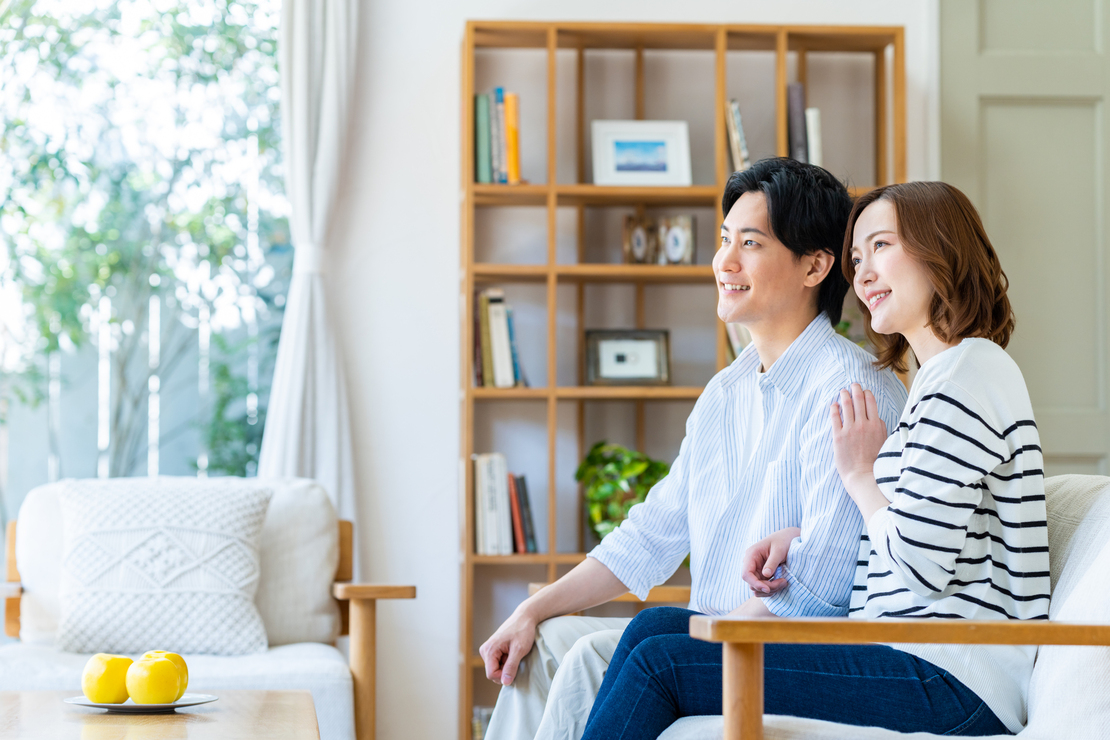 結婚相談所で出会ってから同棲するのはあり？結婚前の同棲のメリット・デメリット